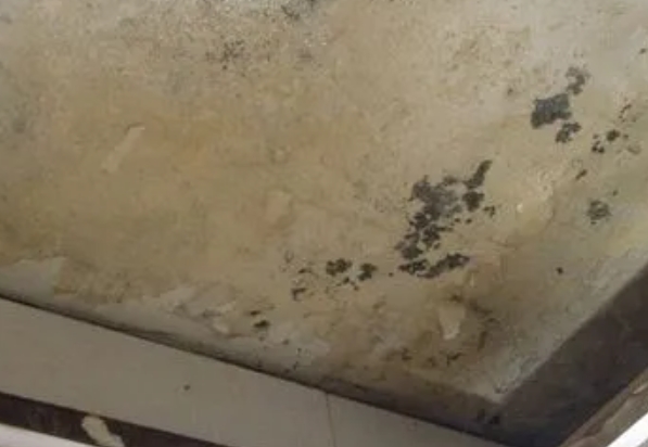 惠水阳台漏水维修公司分享下惠水卫生间渗水维修需要注意哪些问题。
